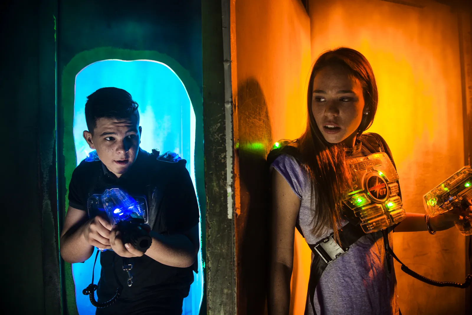 Équipe de hockey mineur réunie pour une activité de laser tag à Drummondville